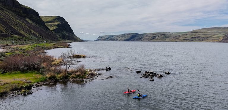 Enjoying a shoreline paddle with Adventure Fit on the Columbia River